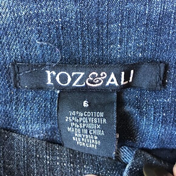 Ron & Ali High waisted walking shorts Size 6 - Picture 3 of 5